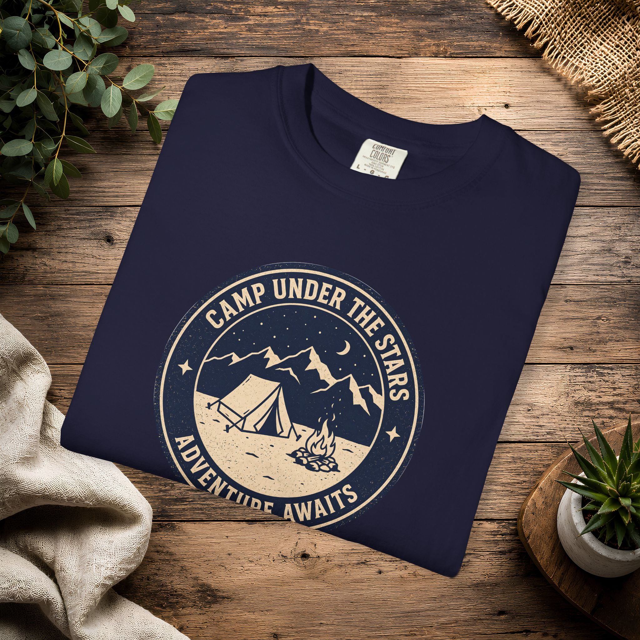 Mountain Camping Circle Art T-shirt | Tent Campfire Outdoors Tee